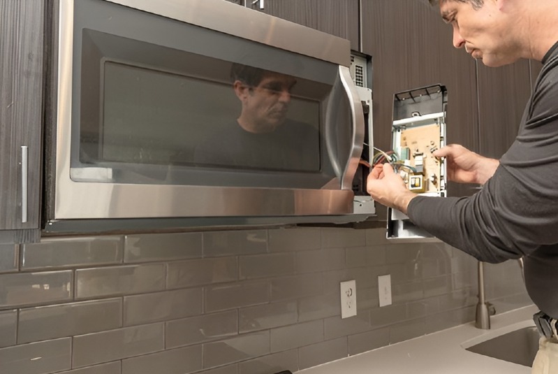 Buld-in Microwave Repair in North Miami Beach